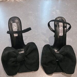 Cape Robbin Women's Black Bow Heels